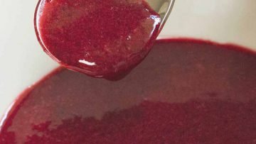 how to make a berry coulis for desserts