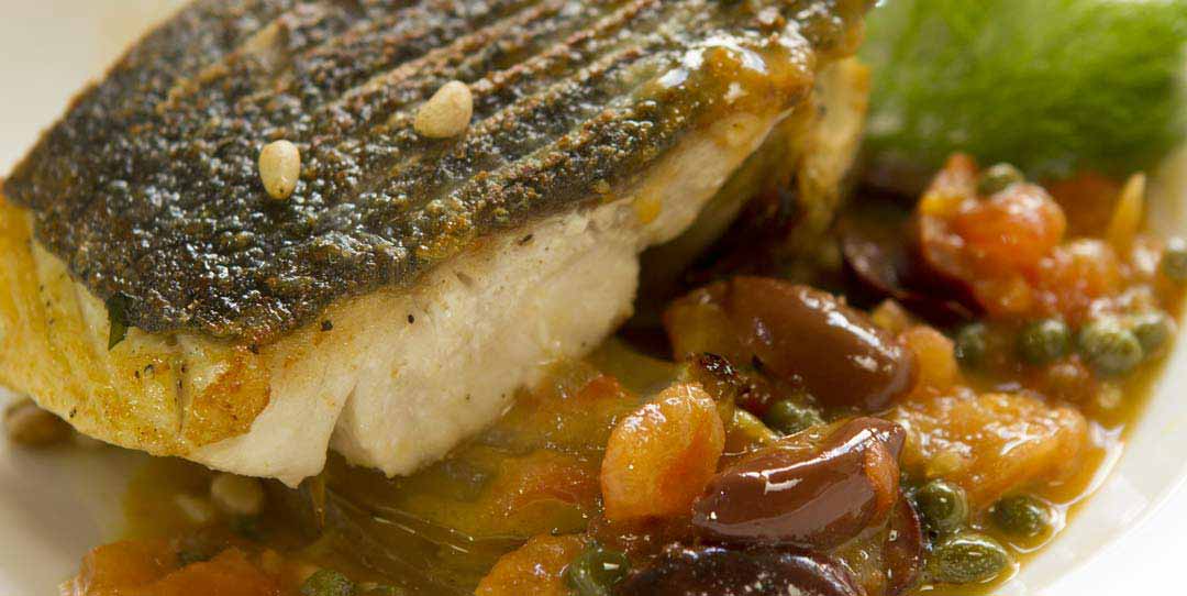 https://recipe30.com/wp-content/uploads/2016/10/fish-blue-eye-fennel-recipe.jpg