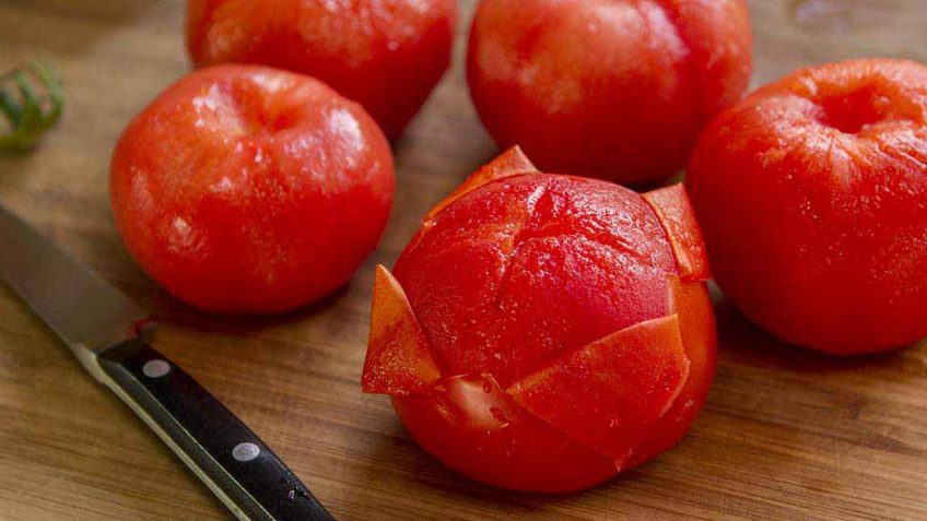 How to peel tomatoes effortlessly