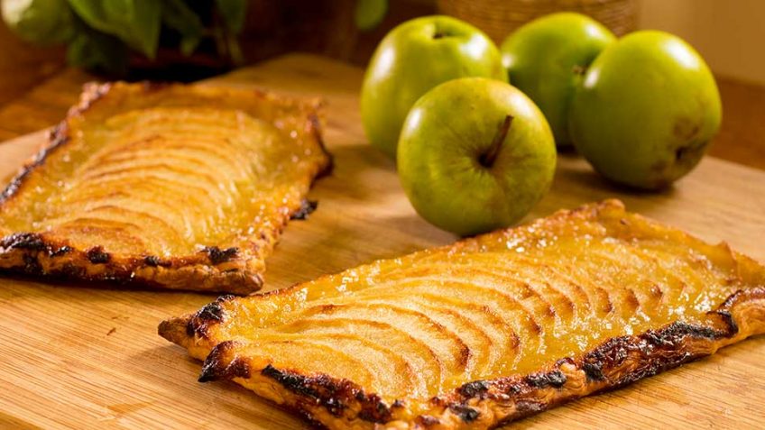 A french thin apple tart