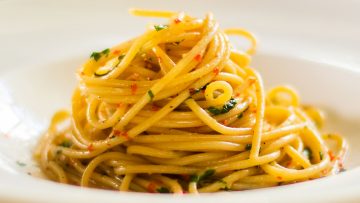 aglio e olio spaghetti