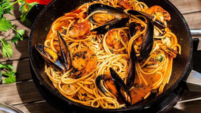 Seafood spaghetti marinara