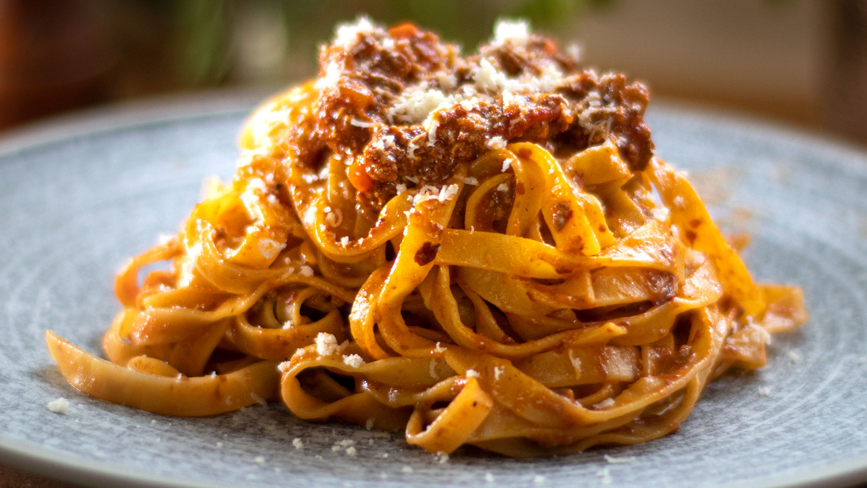 ragù alla bolognese - Easy Meals with Video Recipes by Chef Joel Mielle -  RECIPE30