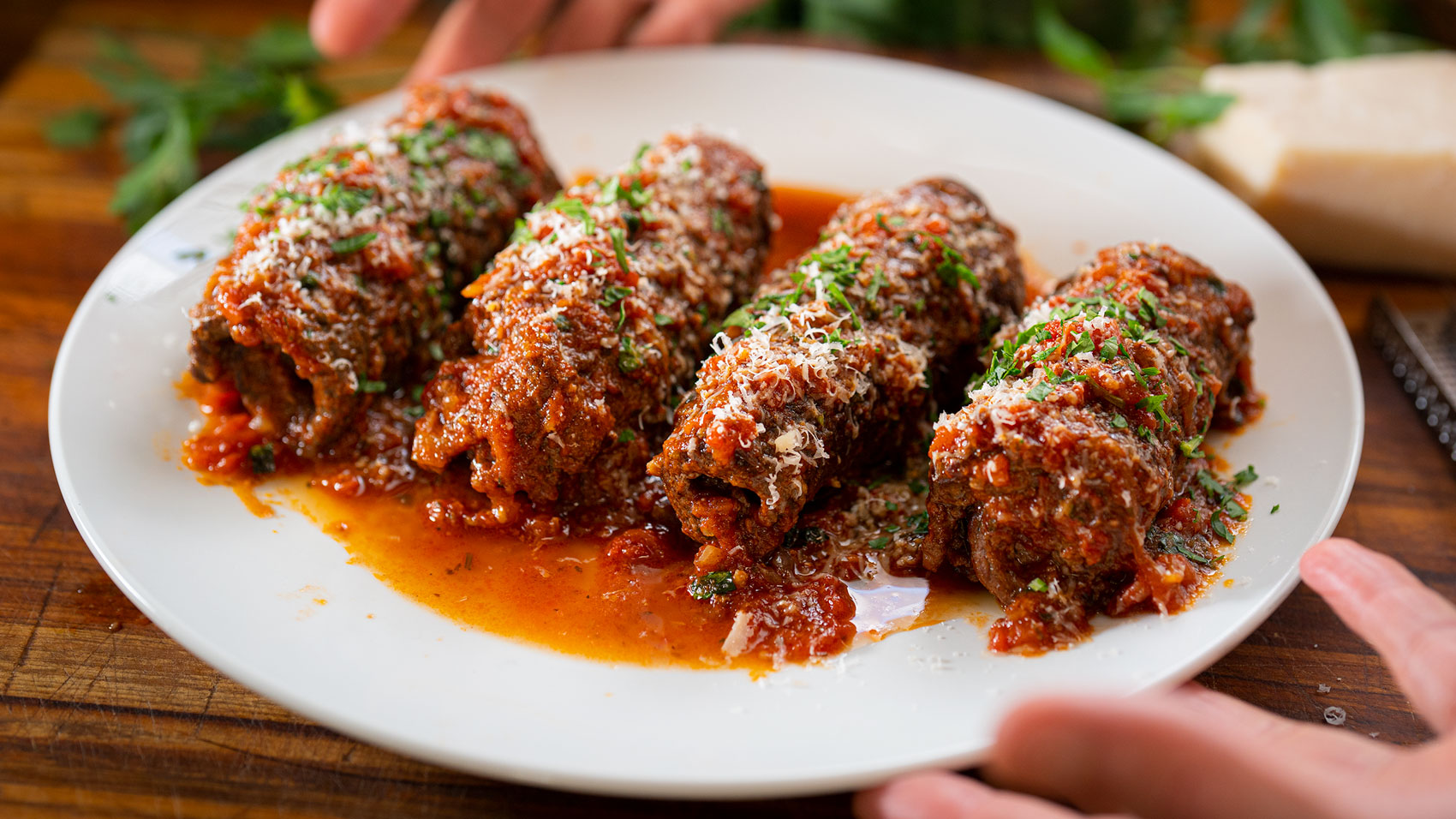 https://recipe30.com/wp-content/uploads/2023/02/Braciole.jpg