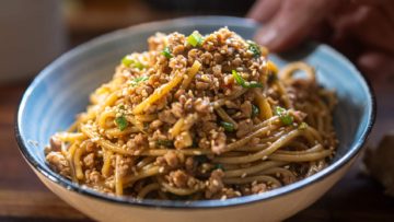 Quick & Easy Spicy Chicken Spaghetti Stir-Fry