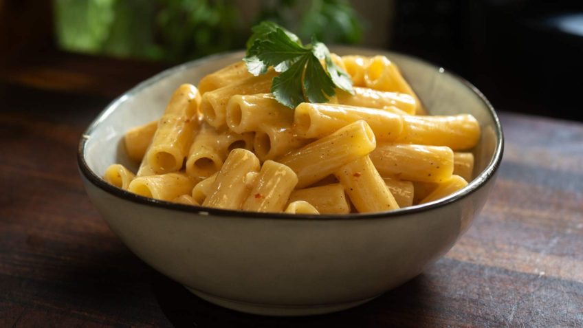 Buttered Garlic & Chilli Pasta